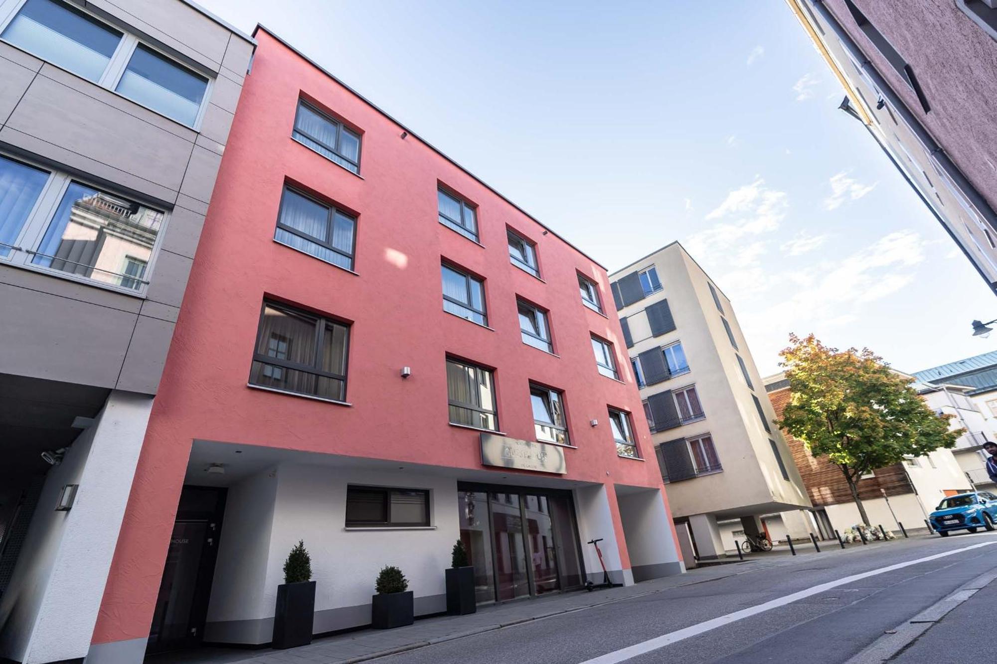 Altstadthotel Guesthouse Die Galerie Ingolstadt Esterno foto