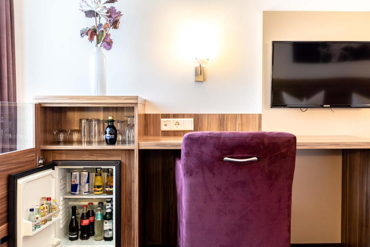 Altstadthotel Guesthouse Die Galerie Ingolstadt Esterno foto